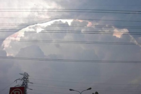 awan-aneh-4